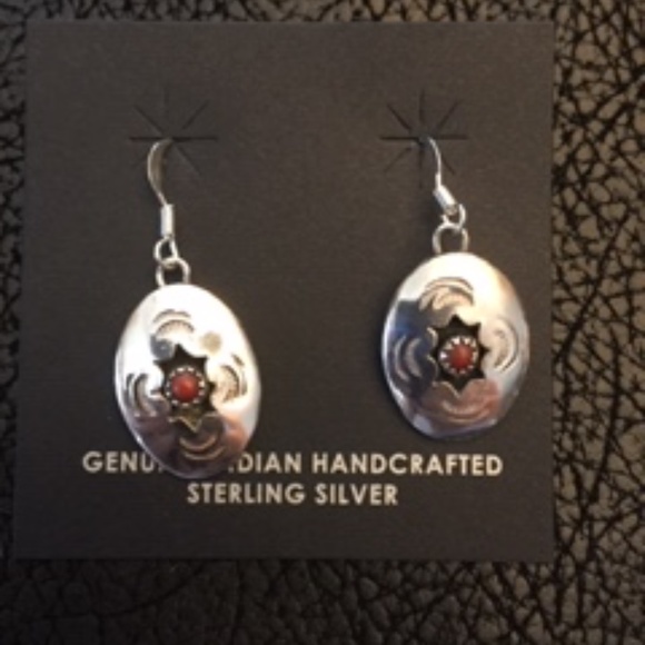 Native American Jewelry - Native American SIGNED vintage sterling silber/coral earrings